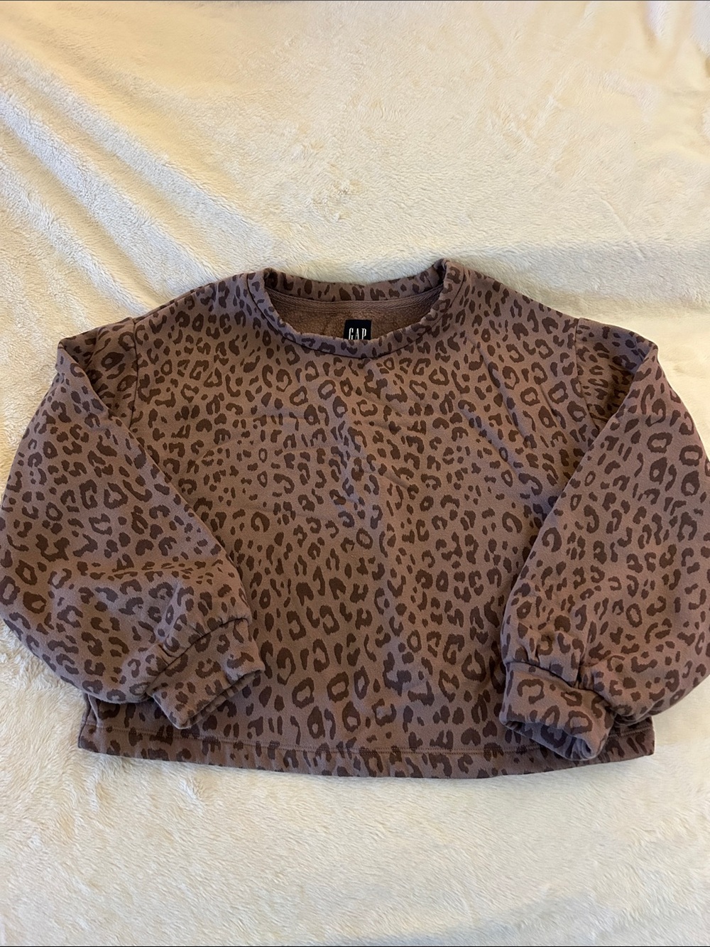 GAP Leopard-Print Cropped Sweatshirt in Brown